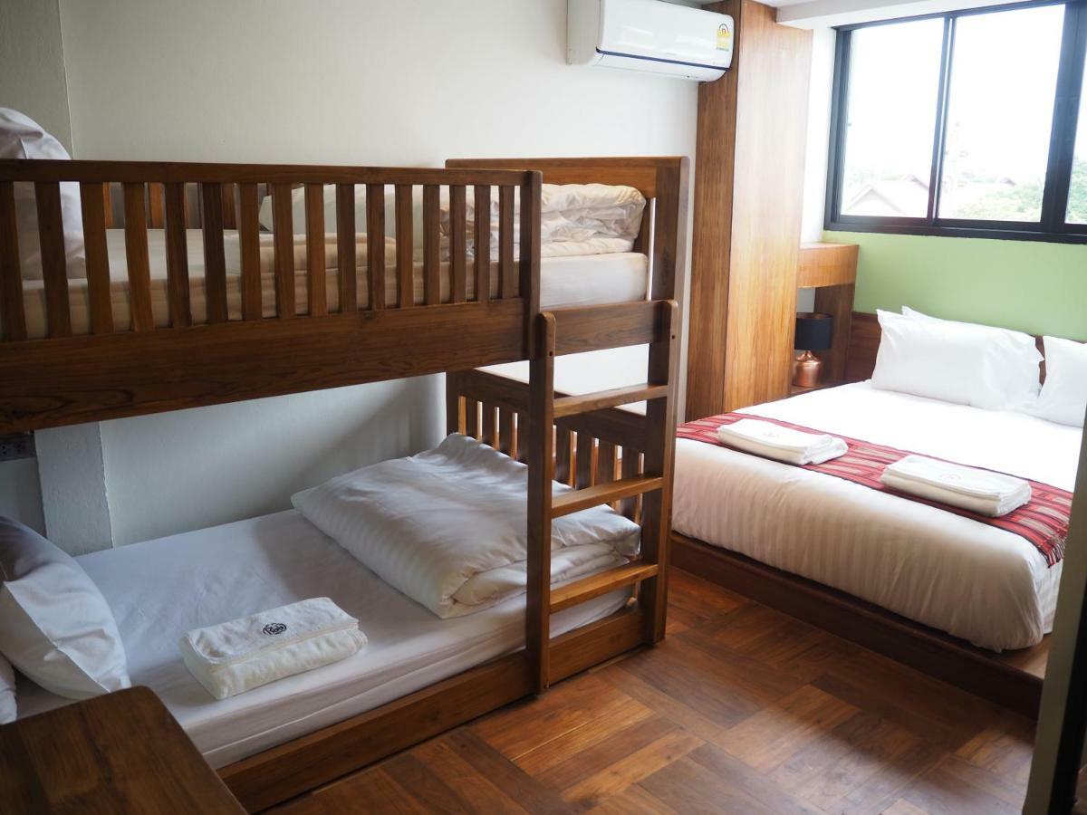 Boonnark Bed Night Bazaar No Car Parking Apartment Чиангмай Екстериор снимка